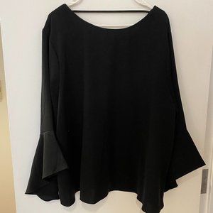 Glamour Curve, black bell sleeve blouse